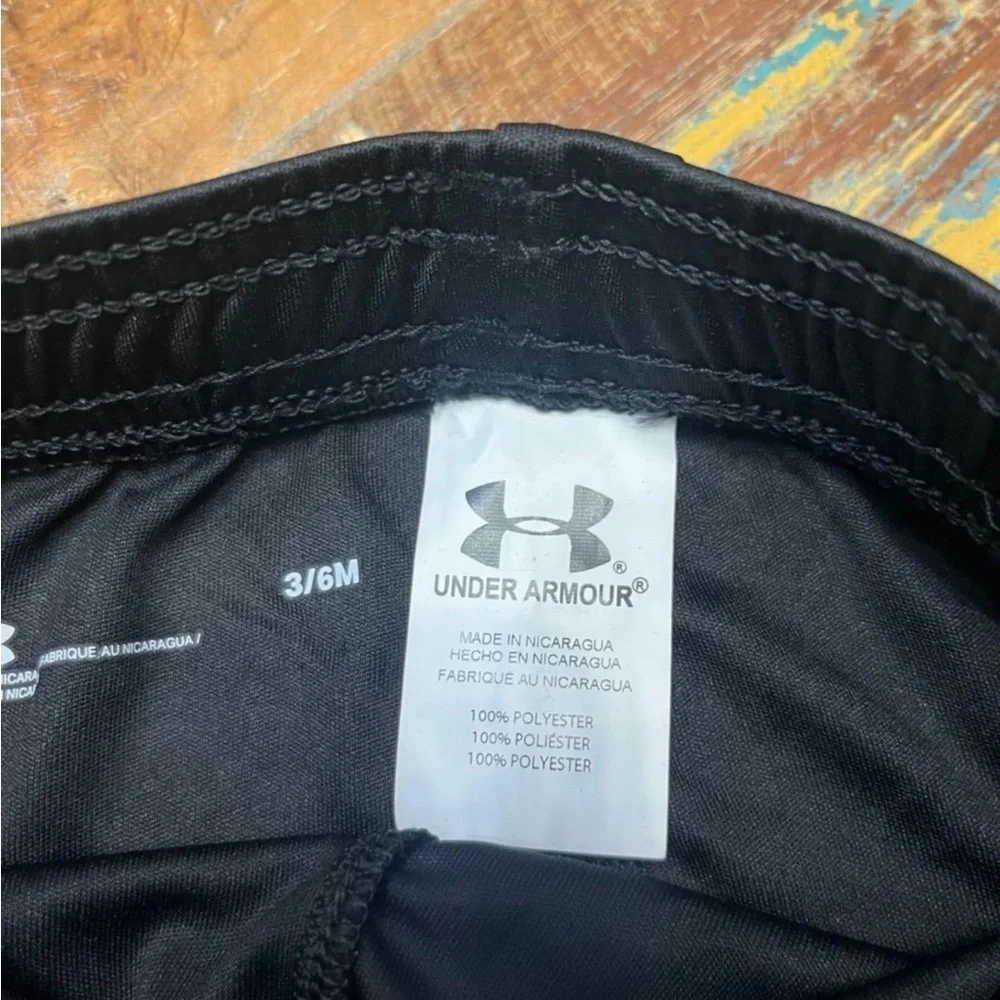 NWT Under Armour Infant 2 Piece Set